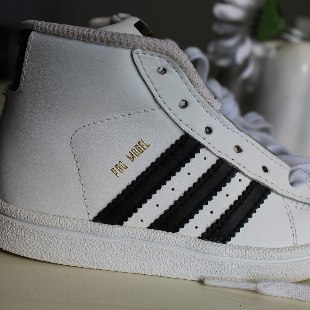 Adidas Pro Model - Picture 2 of 6